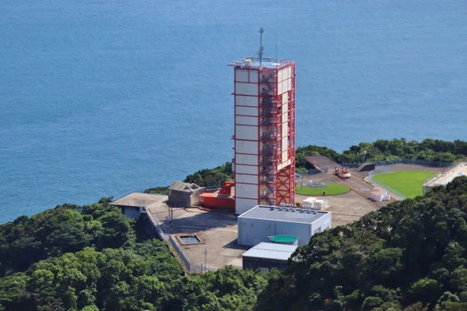 Uchinoura Space Center in Kimitsuki Town, Kagoshima — where Japan’s space dreams meet the nature of Osumi Peninsula.